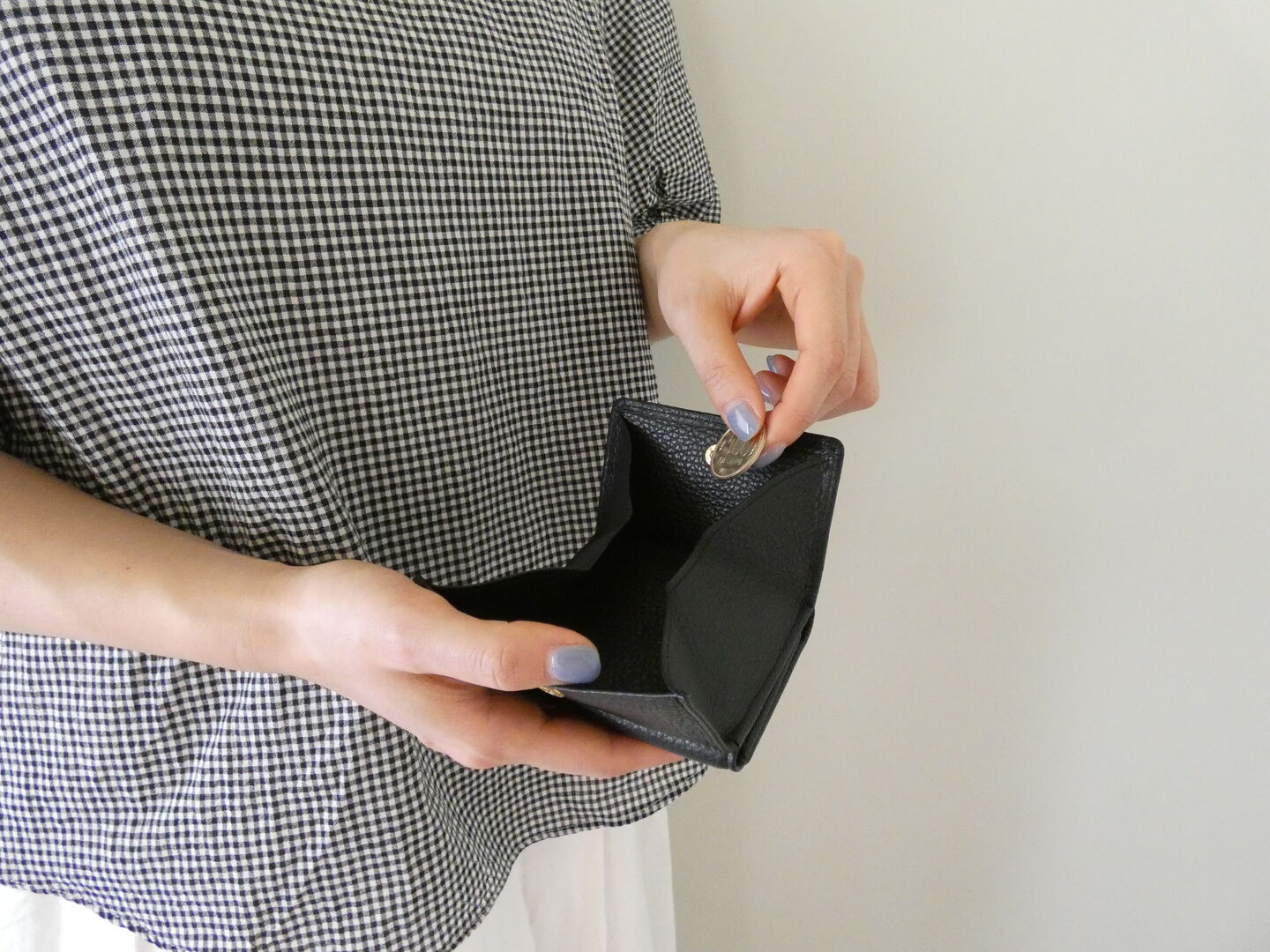 FEU D'UN PHARE(フーダンファール) カウレザー3つ折り財布の商品画像4