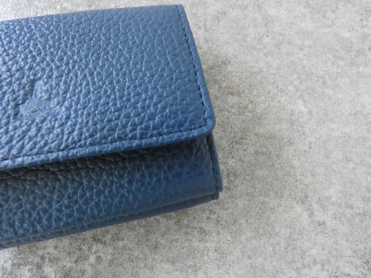 FEU D'UN PHARE(フーダンファール) カウレザー3つ折り財布の商品画像45