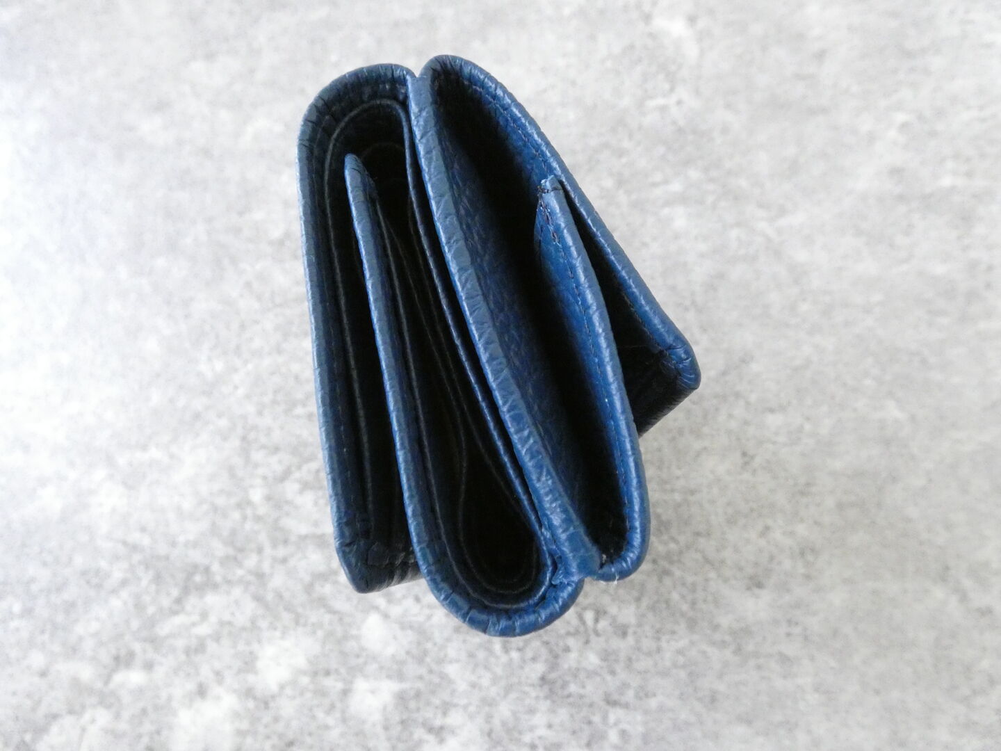 FEU D'UN PHARE(フーダンファール) カウレザー3つ折り財布の商品画像46