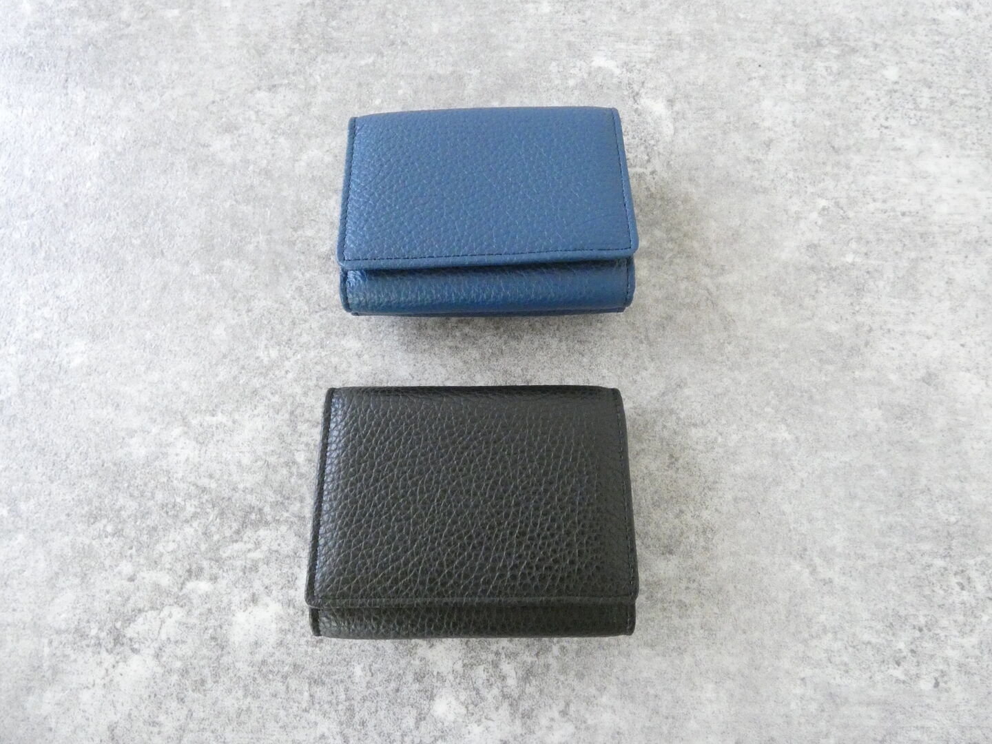 FEU D'UN PHARE(フーダンファール) カウレザー3つ折り財布の商品画像6