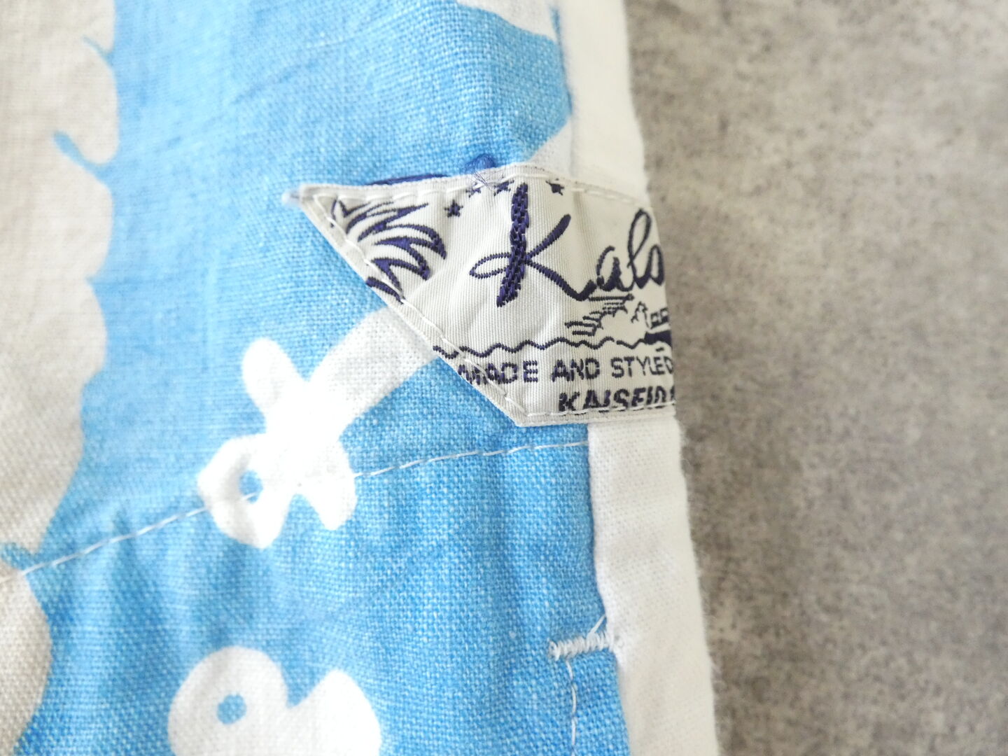 快晴堂(かいせいどう) Girl's カロハプリントCCBY柄 Wide Tシャツの商品画像30