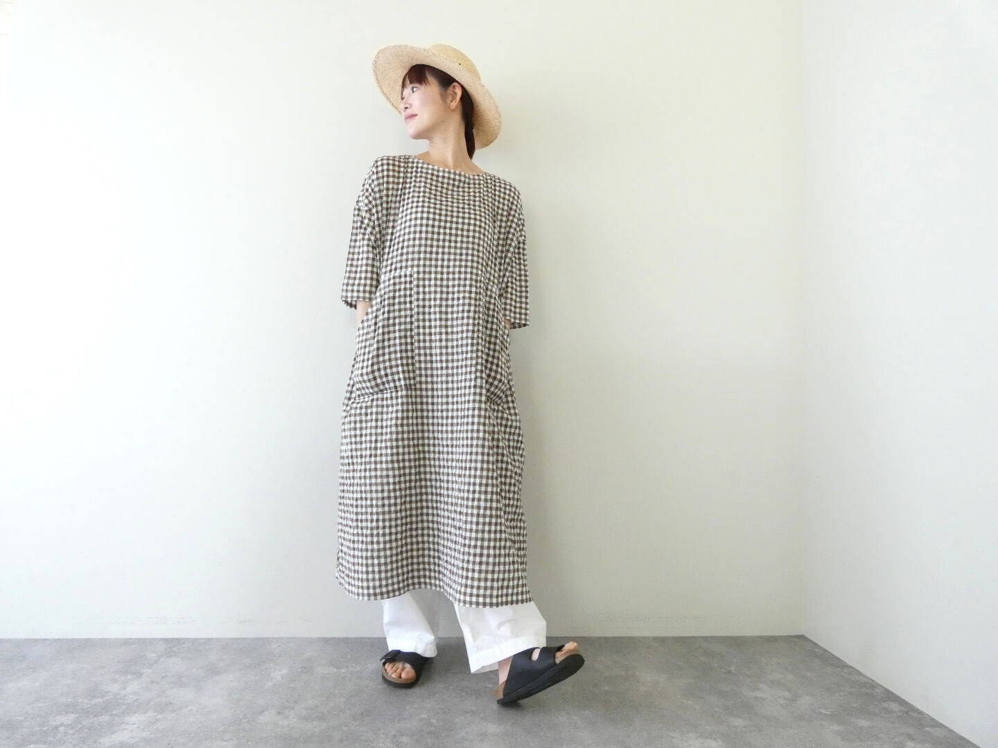 快晴堂(かいせいどう) ゆらぎギンガムチェック Wideストン5分袖ワンピースの商品画像1