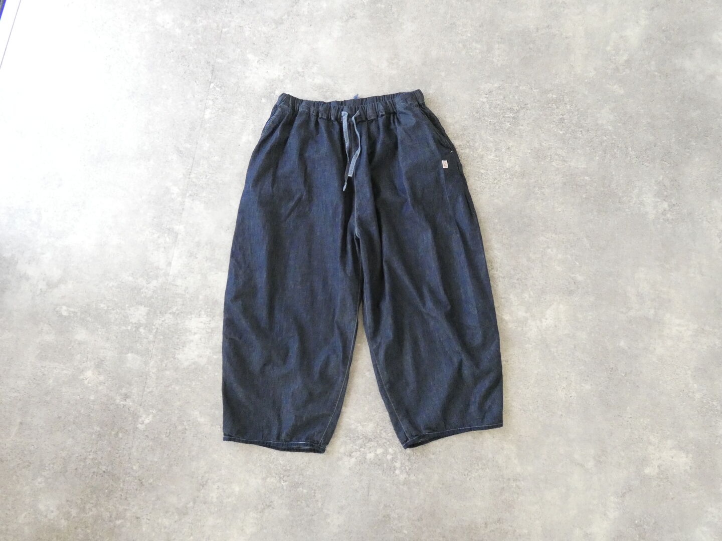 快晴堂(かいせいどう) Girl's マルチシーズン/6オンスデニム ふわふわタックパンツの商品画像3