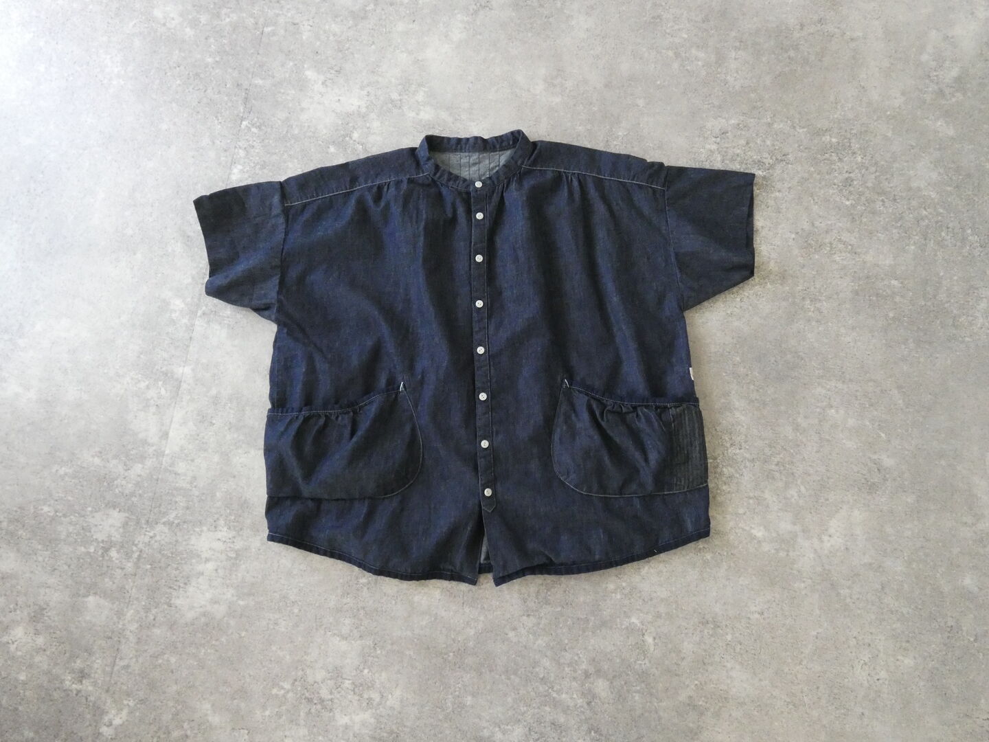 快晴堂(かいせいどう) Girl's マルチシーズン/6オンスデニム スタンド衿半袖ギャザーシャツの商品画像3