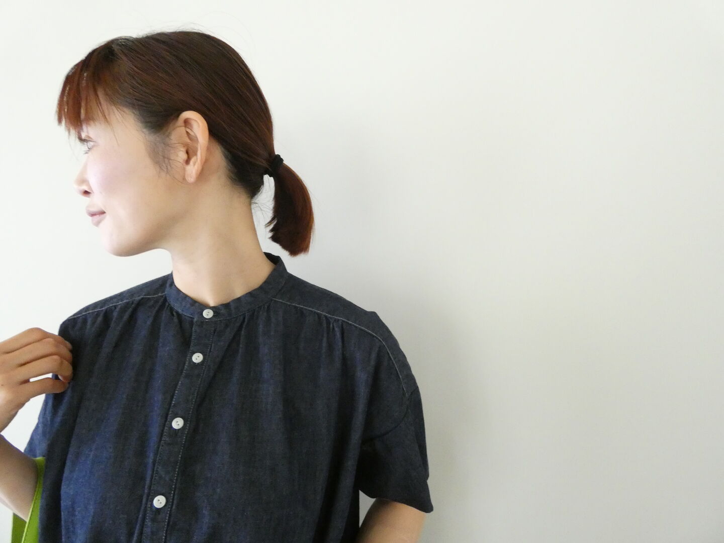 快晴堂(かいせいどう) Girl's マルチシーズン/6オンスデニム スタンド衿半袖ギャザーシャツの商品画像4