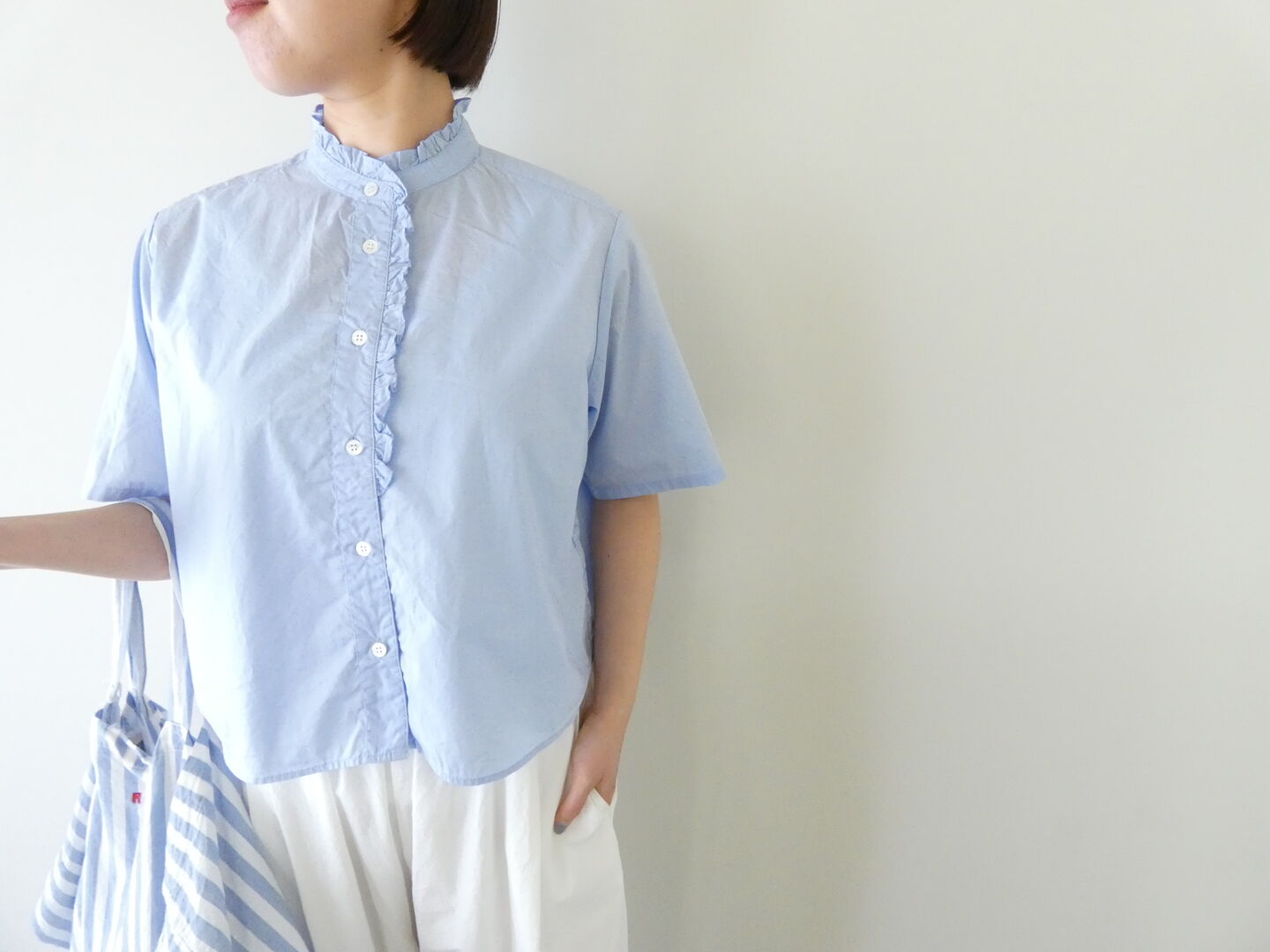 MidiUmi(ミディウミ) ハーフスリーブフロントハーフフリルシャツの商品画像1