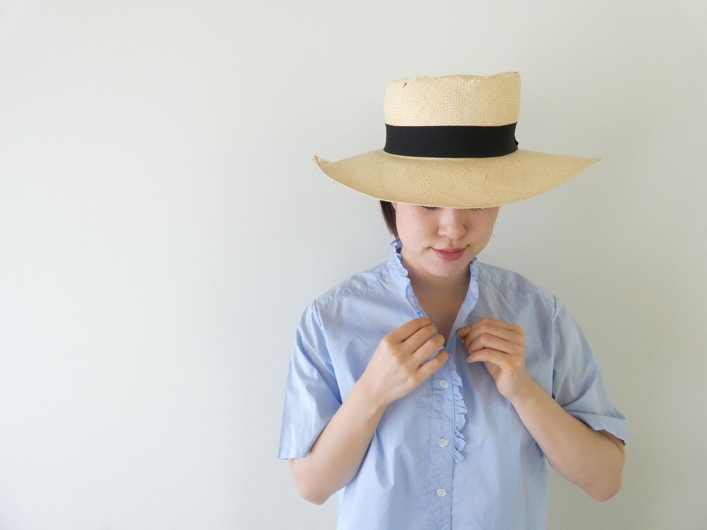 MidiUmi(ミディウミ) ハーフスリーブフロントハーフフリルシャツの商品画像2