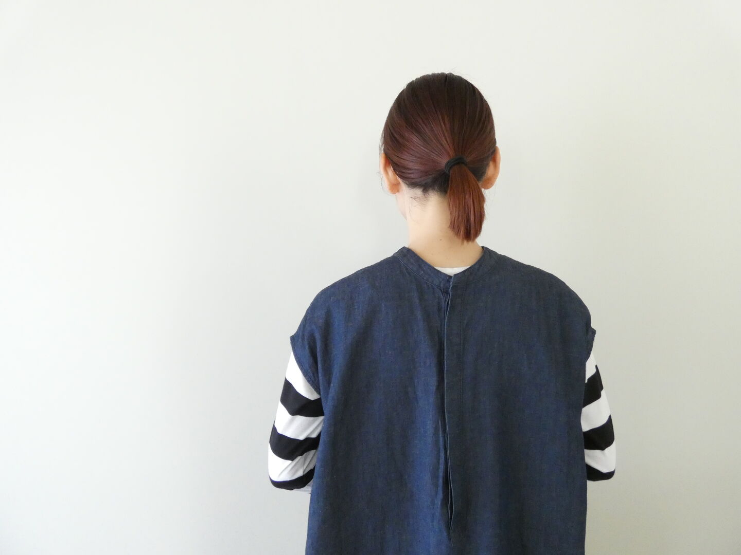 PARADIS(パラディ) 綿麻デニムフリルワンピースの商品画像10