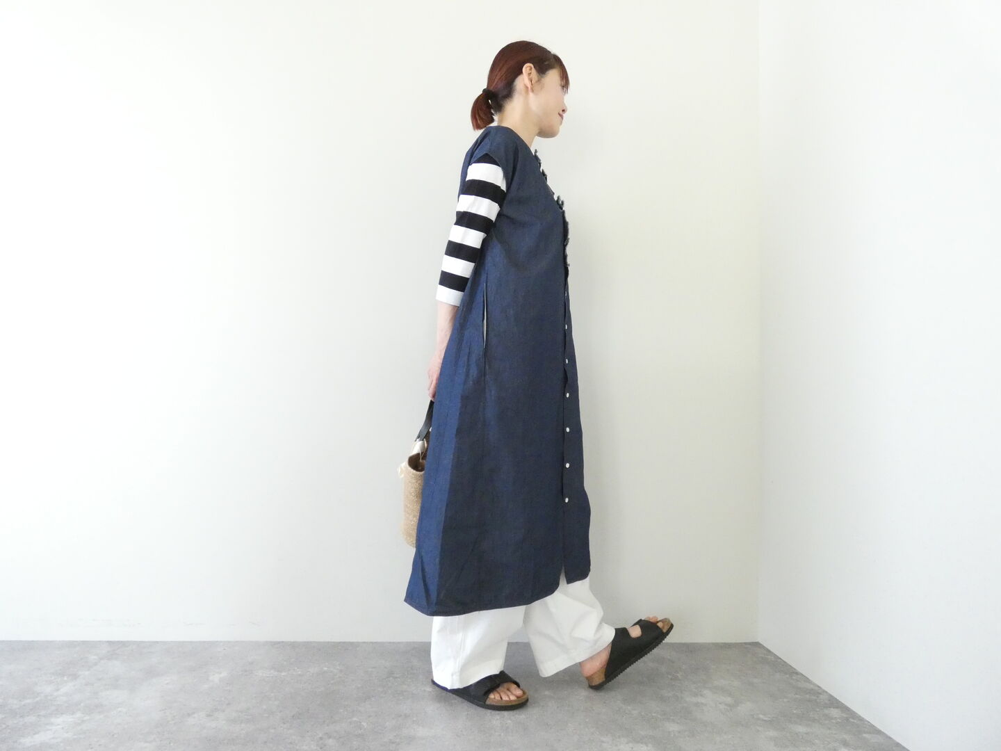 PARADIS(パラディ) 綿麻デニムフリルワンピースの商品画像2