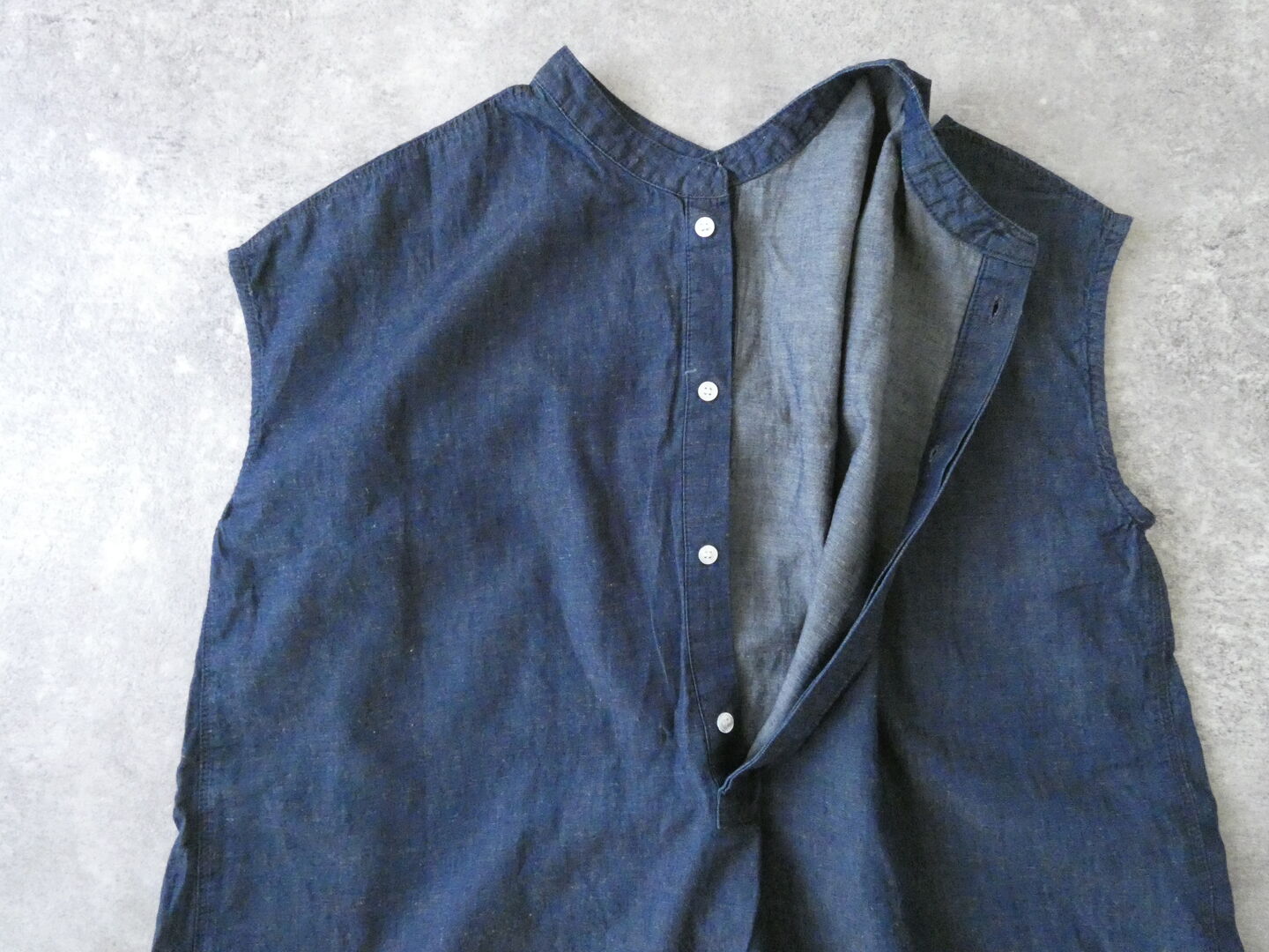 PARADIS(パラディ) 綿麻デニムフリルワンピースの商品画像28