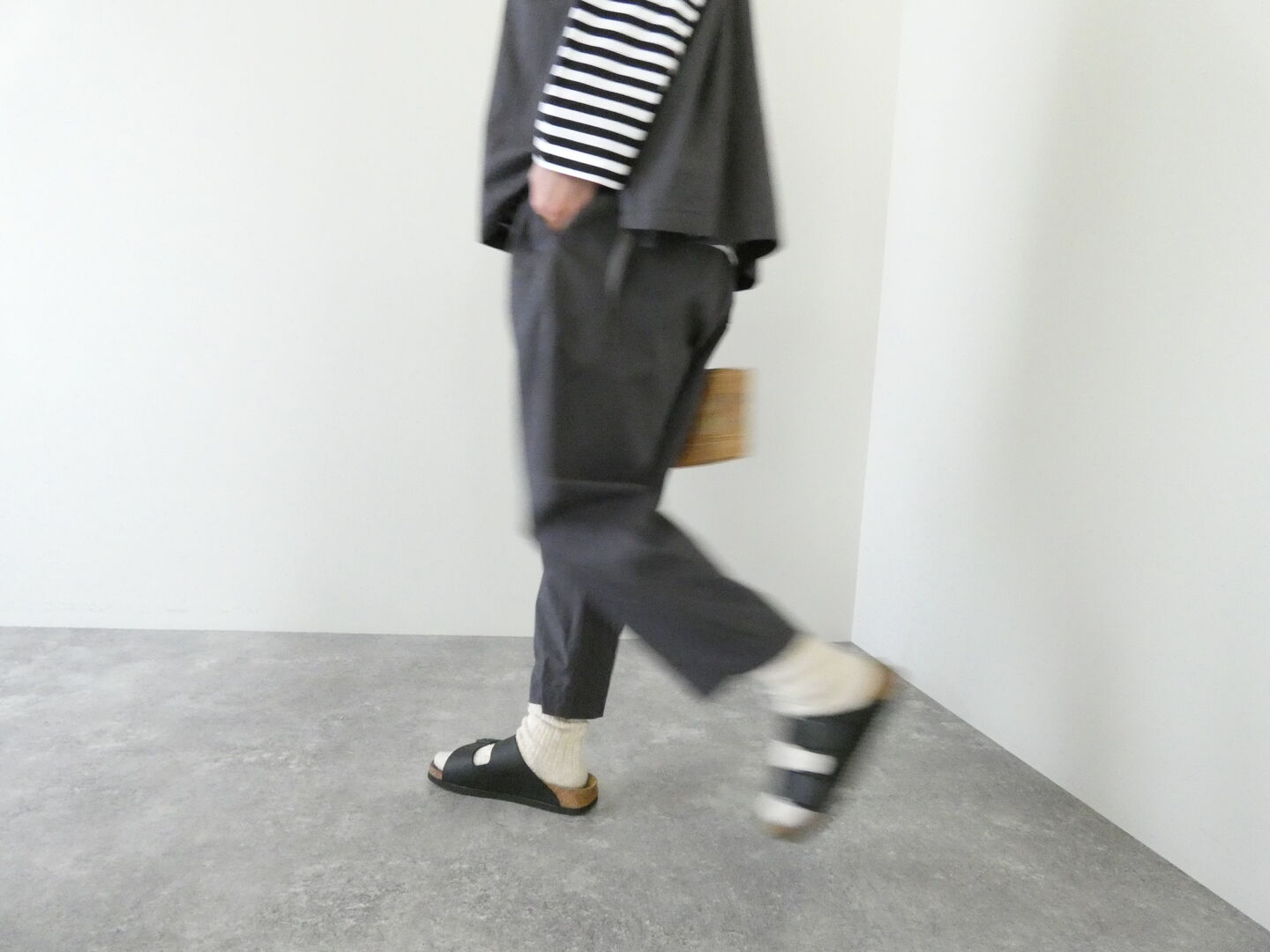 prit(プリット) コットンリネンワッシャー中白染めスロウパンツの商品画像2