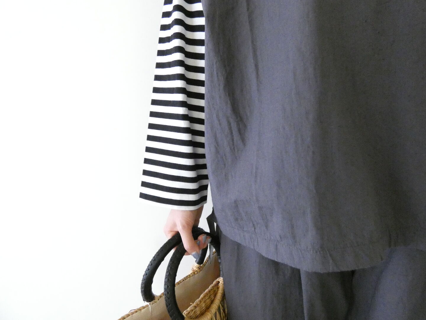 prit(プリット) コットンリネンワッシャー中白染めVネック裾ヒモ2WAYオーバーベストの商品画像4