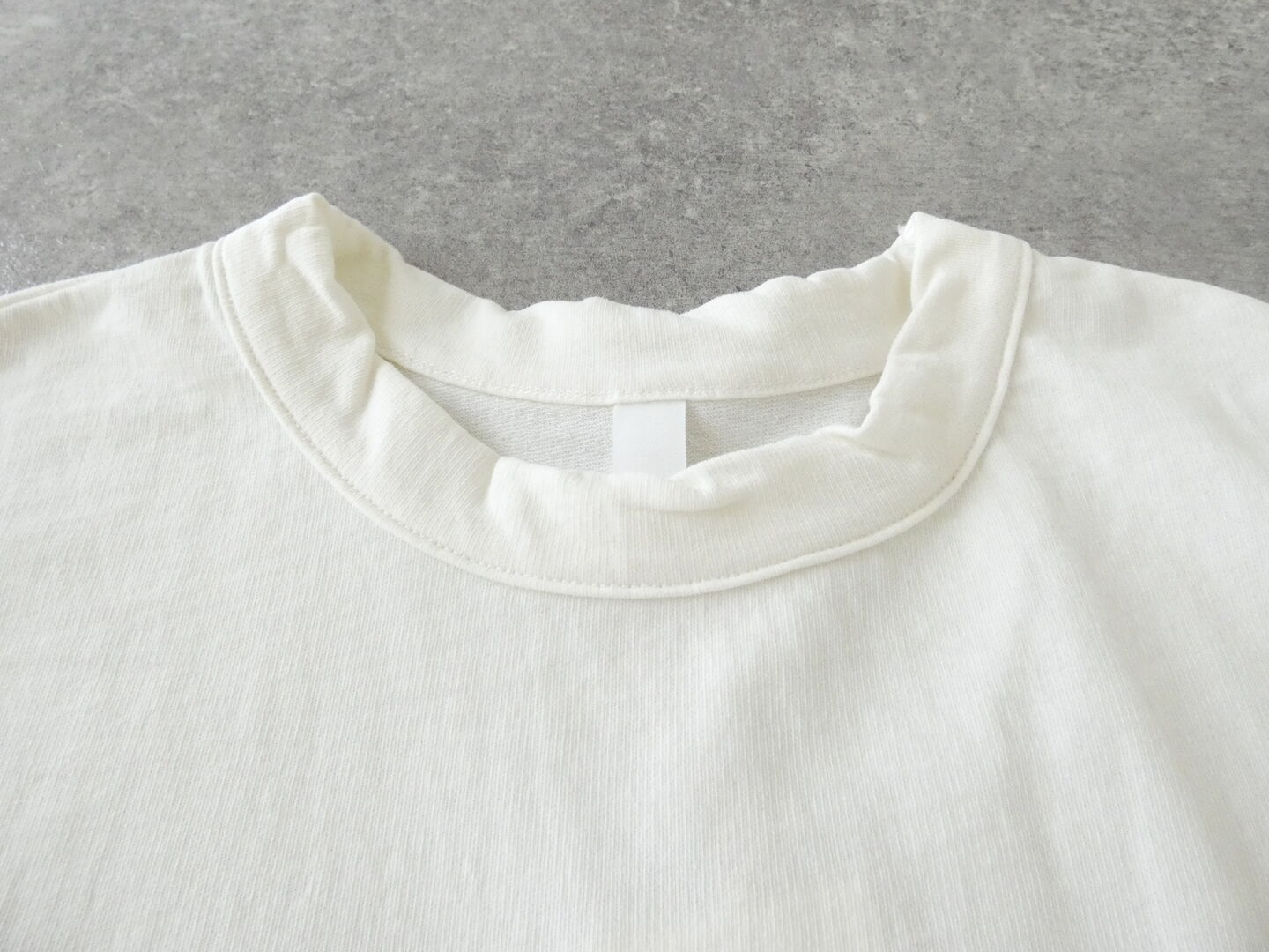 prit(プリット) 30/1DEPENDインレイクルーネックボックスTシャツの商品画像30