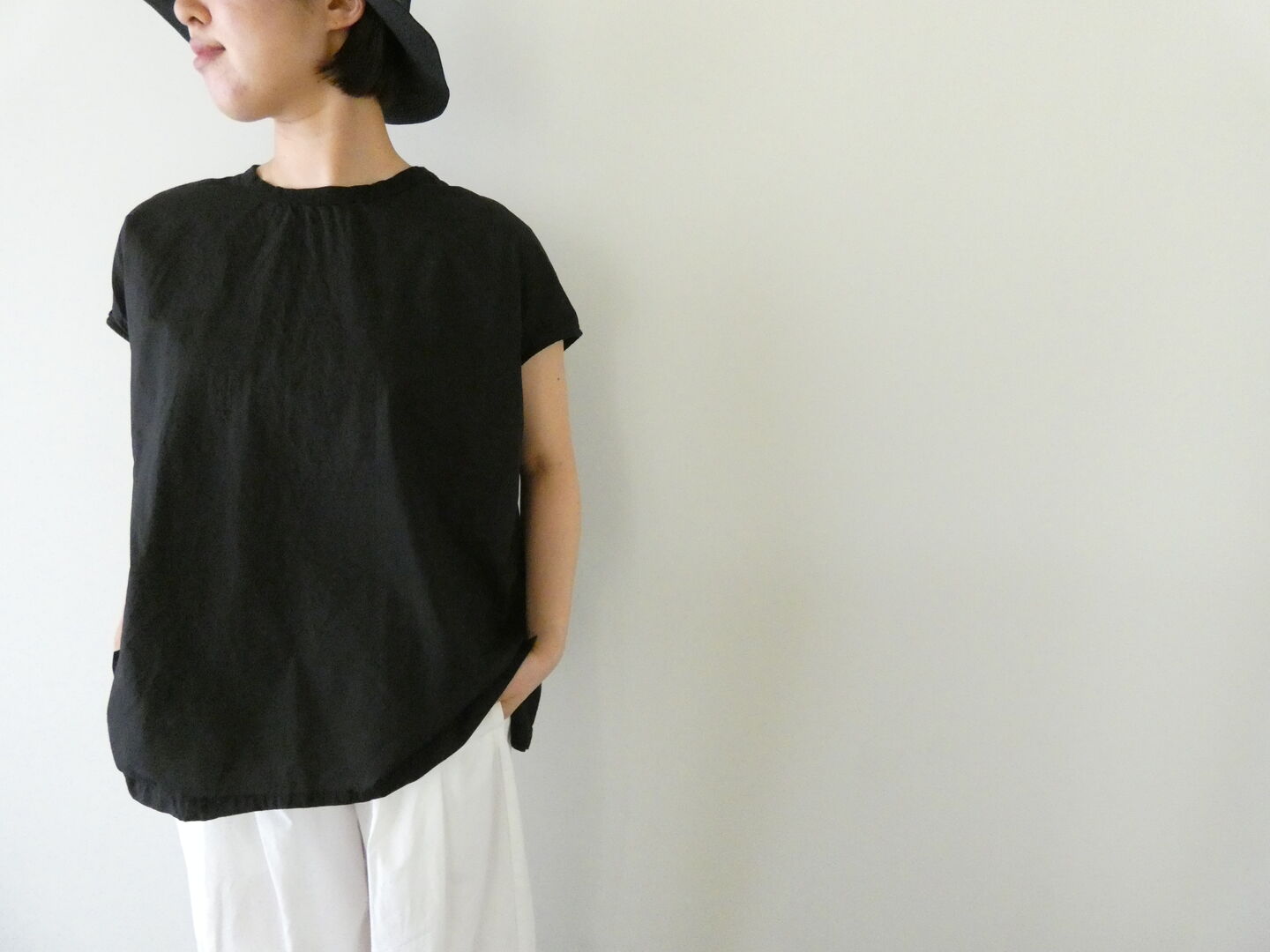 prit(プリット) 30/1ハイゲージ天竺×タイプライター切替スリーブレスプルオーバーの商品画像2