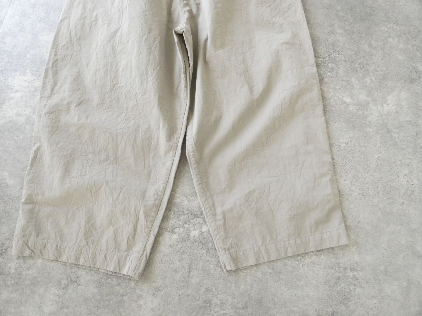 Veritecoeur(ヴェリテクール) ガーメントダイタックギャザーパンツの商品画像49