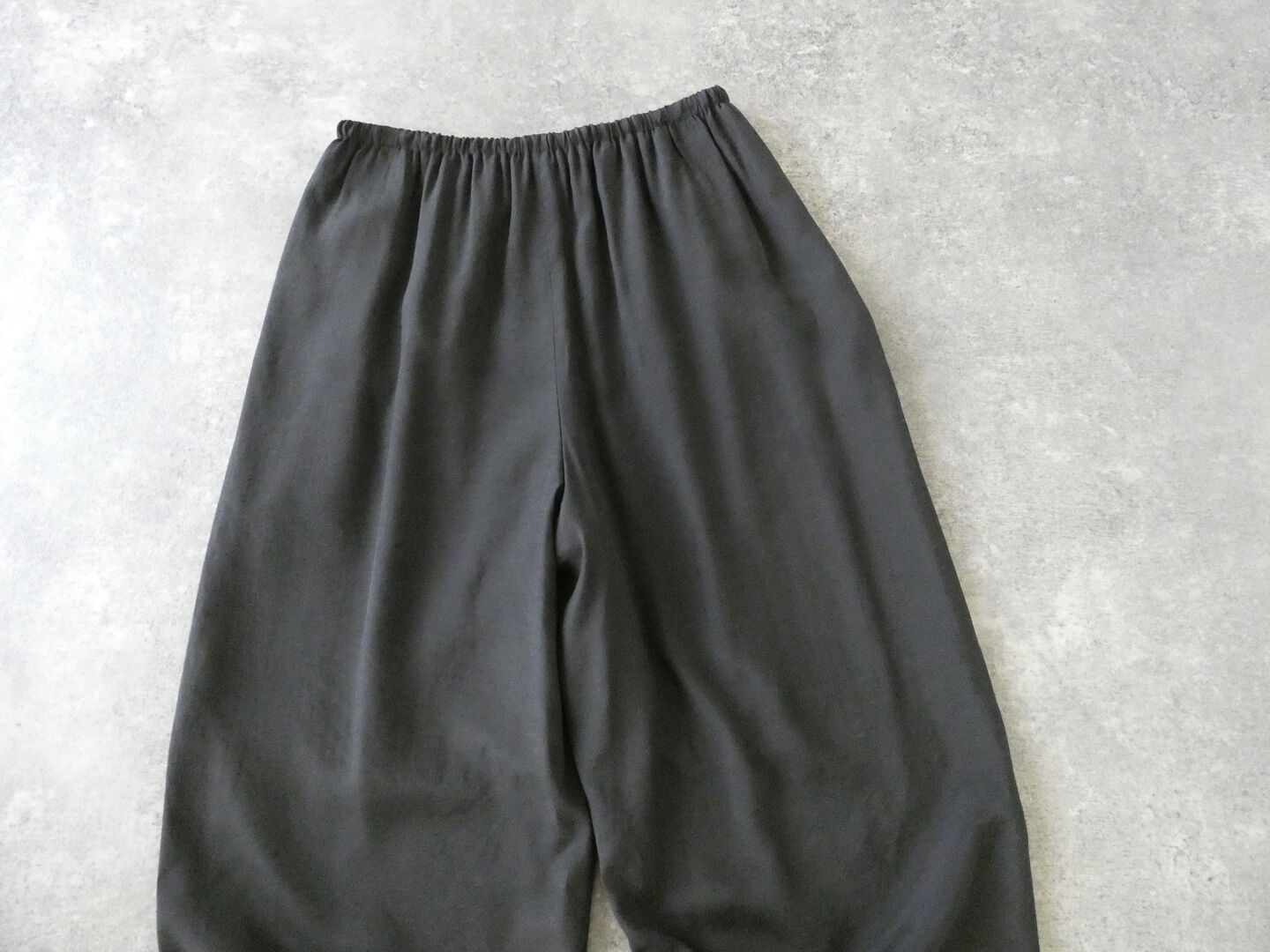 Ballsey(ボールジィ) シルキーブロード3タックドロストワイドパンツの商品画像35