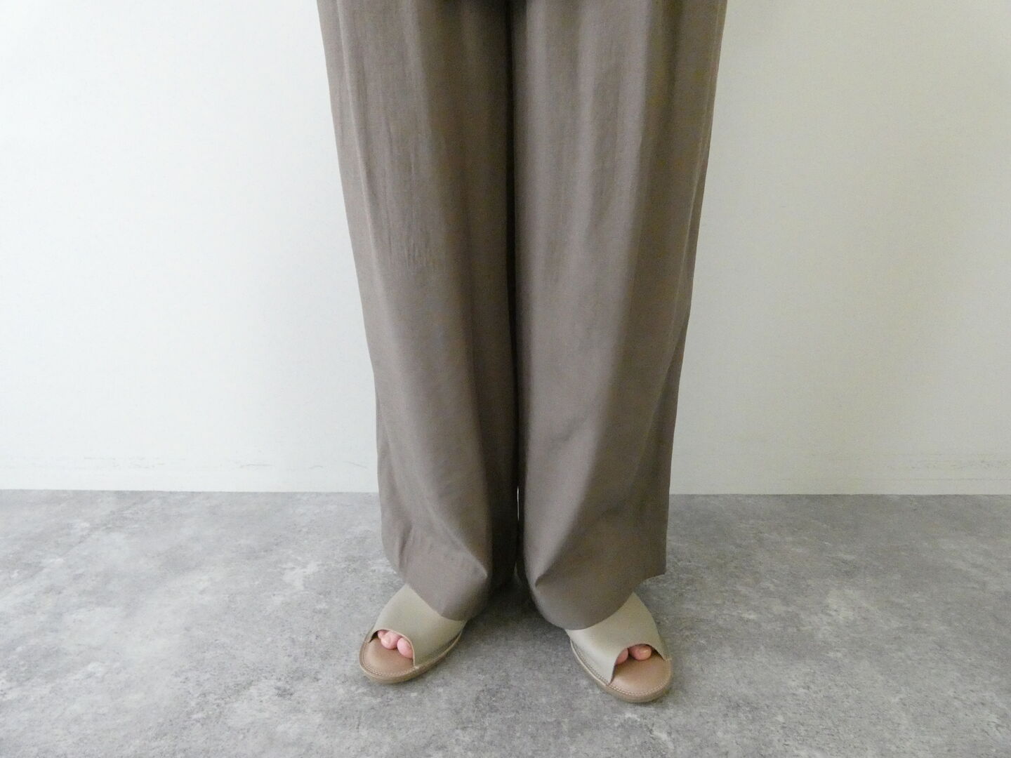 Ballsey(ボールジィ) シルキーブロード3タックドロストワイドパンツの商品画像5