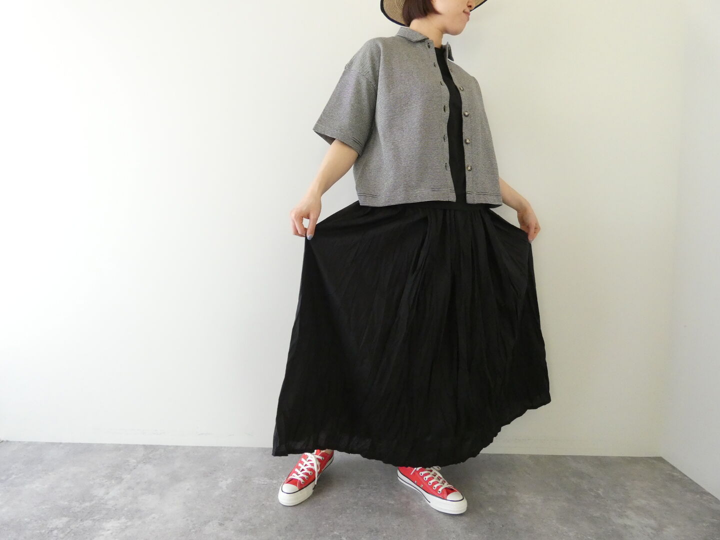 Hands of creation(ハンズオブクリエイション) ラフィスウェーデンカノコ盲縞ポロ衿カーディガンの商品画像1