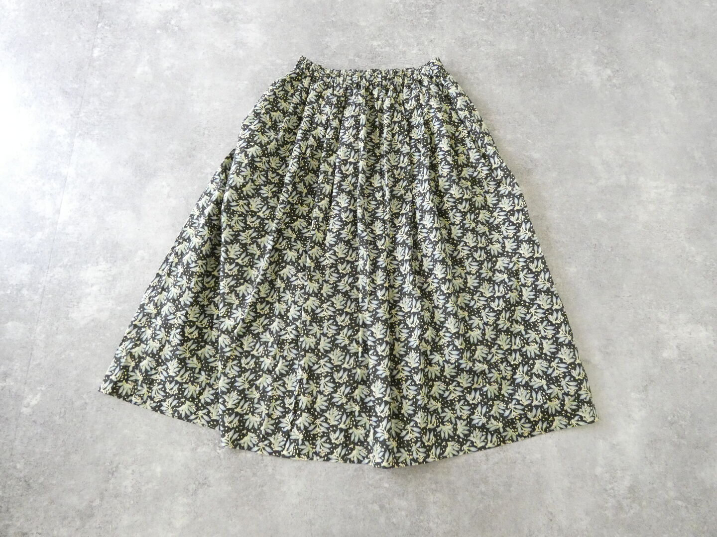 sosotto(ソソット) LIBERTYタナローンタックギャザースカートの商品画像3