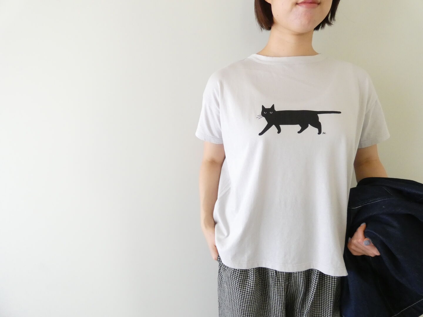 NARU ナチュラルソフト天竺くろねこシャツの商品画像2