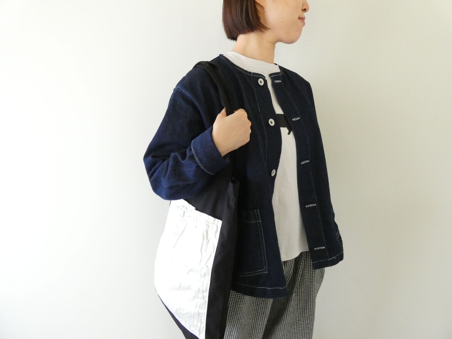 NARU ナチュラルソフト天竺くろねこシャツの商品画像4