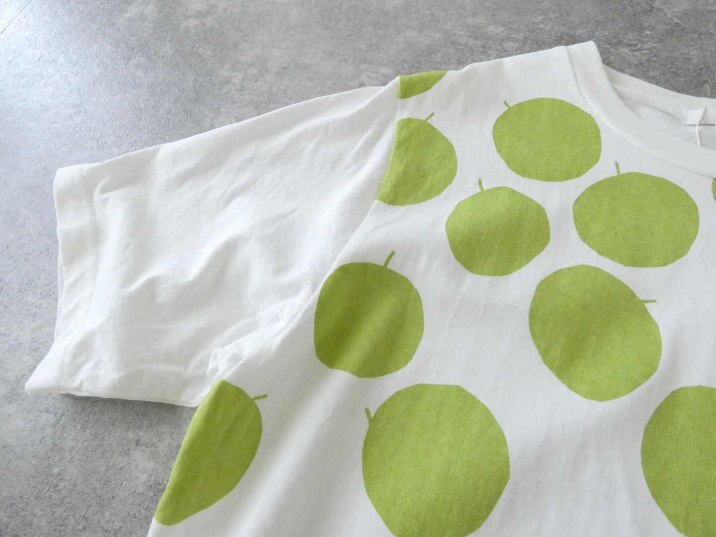 NATURAL LAUNDRY(ナチュラルランドリー) 空紡天竺リンゴプリント半袖Tシャツの商品画像28