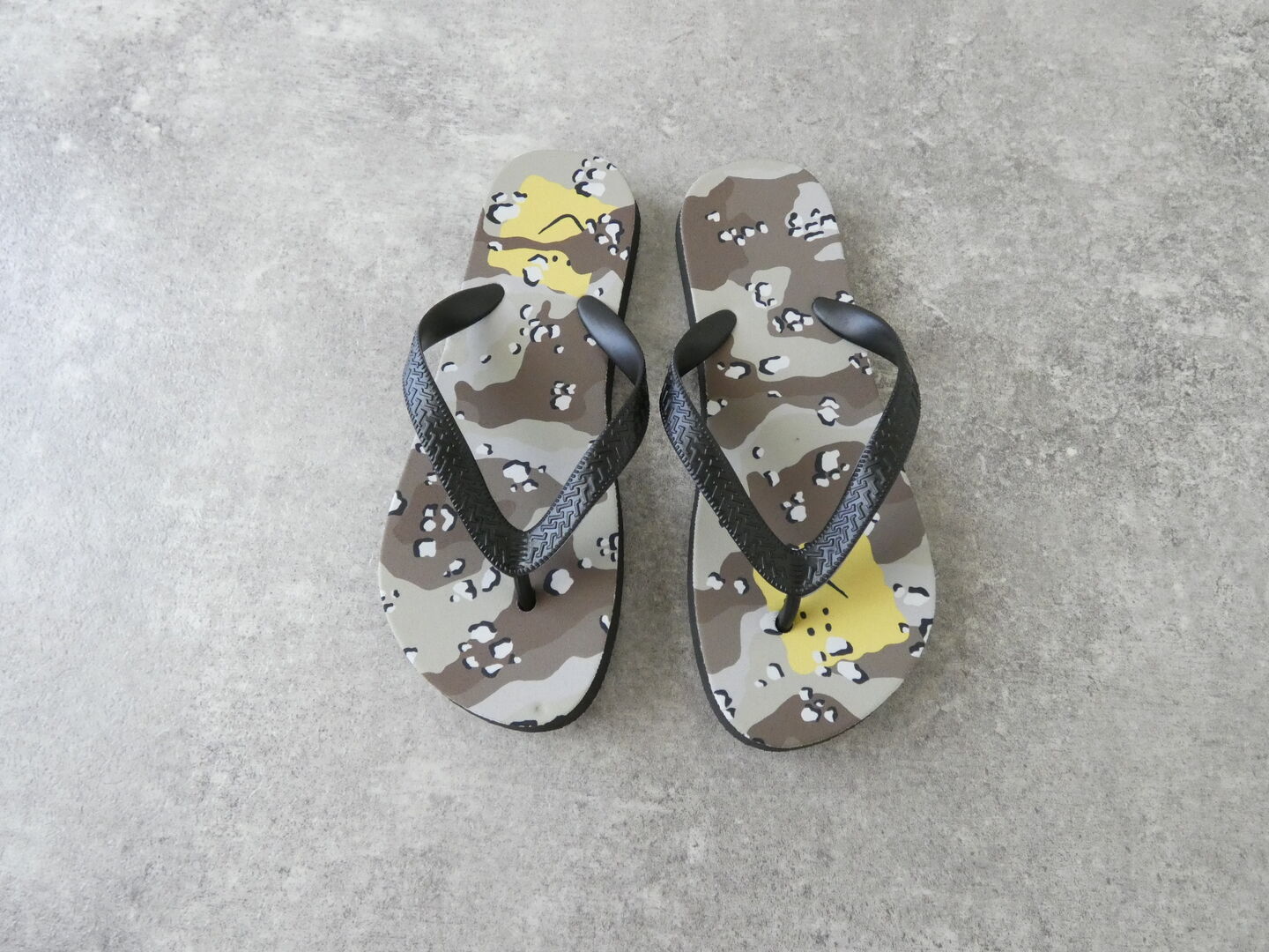 KAPITAL(キャピタル) チョコチップカモ柄フリップフラップスの商品画像3