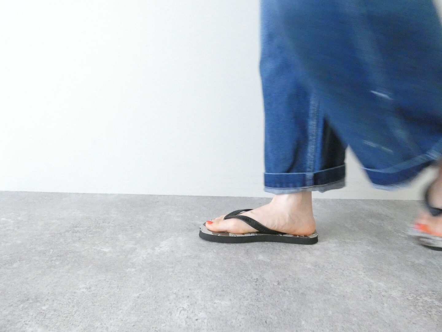 KAPITAL(キャピタル) チョコチップカモ柄フリップフラップスの商品画像6