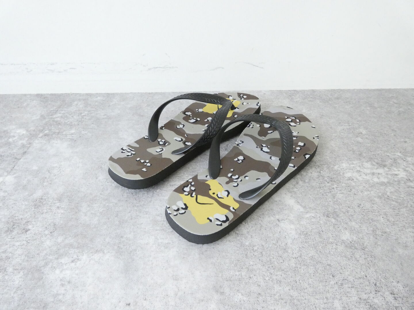 KAPITAL(キャピタル) チョコチップカモ柄フリップフラップスの商品画像9