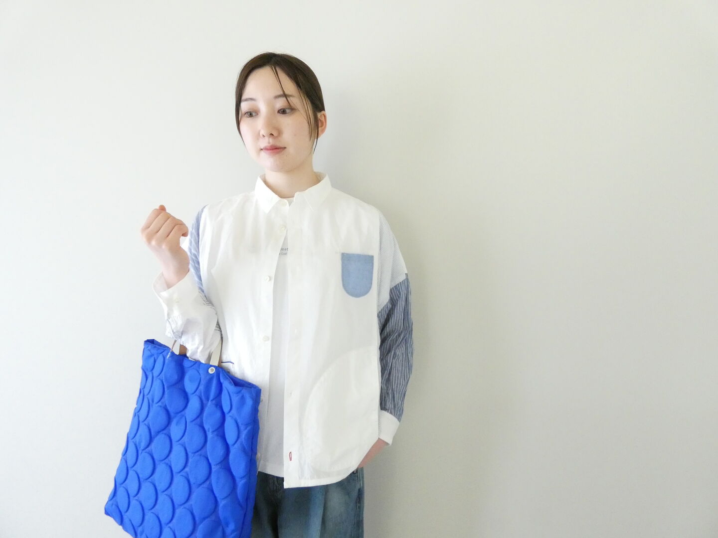 快晴堂(かいせいどう) 初夏の木漏れ日にゆれるシャツ 風をはらむ、長袖シャツの商品画像2