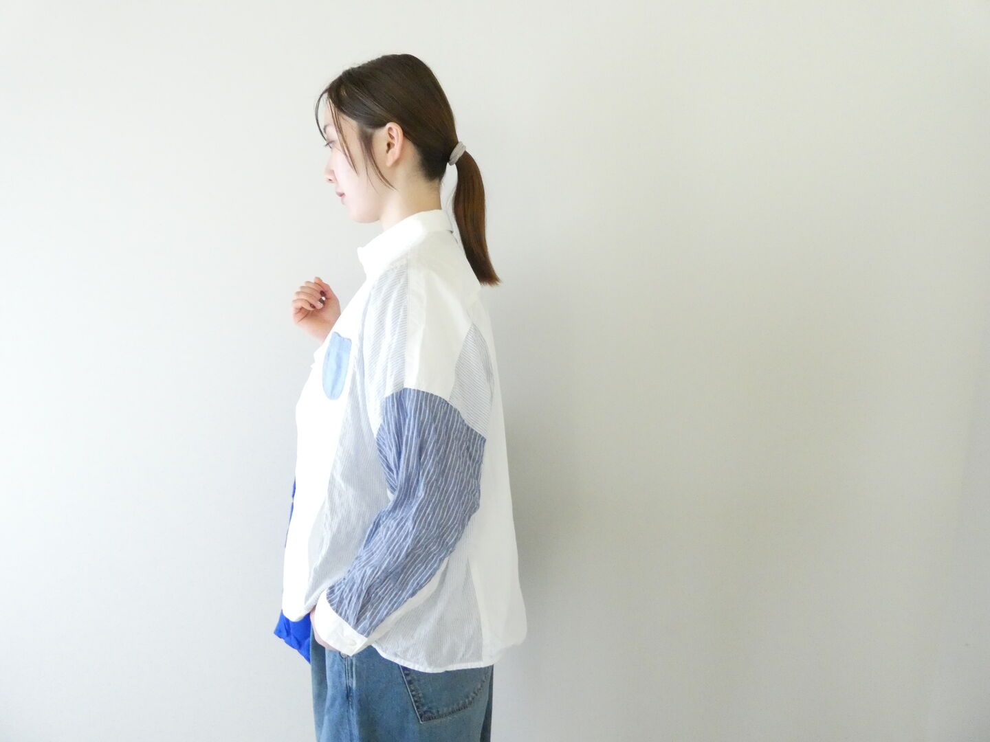 快晴堂(かいせいどう) 初夏の木漏れ日にゆれるシャツ 風をはらむ、長袖シャツの商品画像8