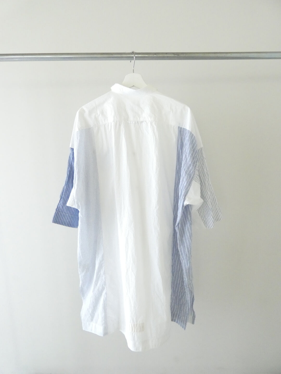 快晴堂(かいせいどう) 初夏の木漏れ日にゆれるシャツ 風をはらむ、7分袖ロングシャツの商品画像11