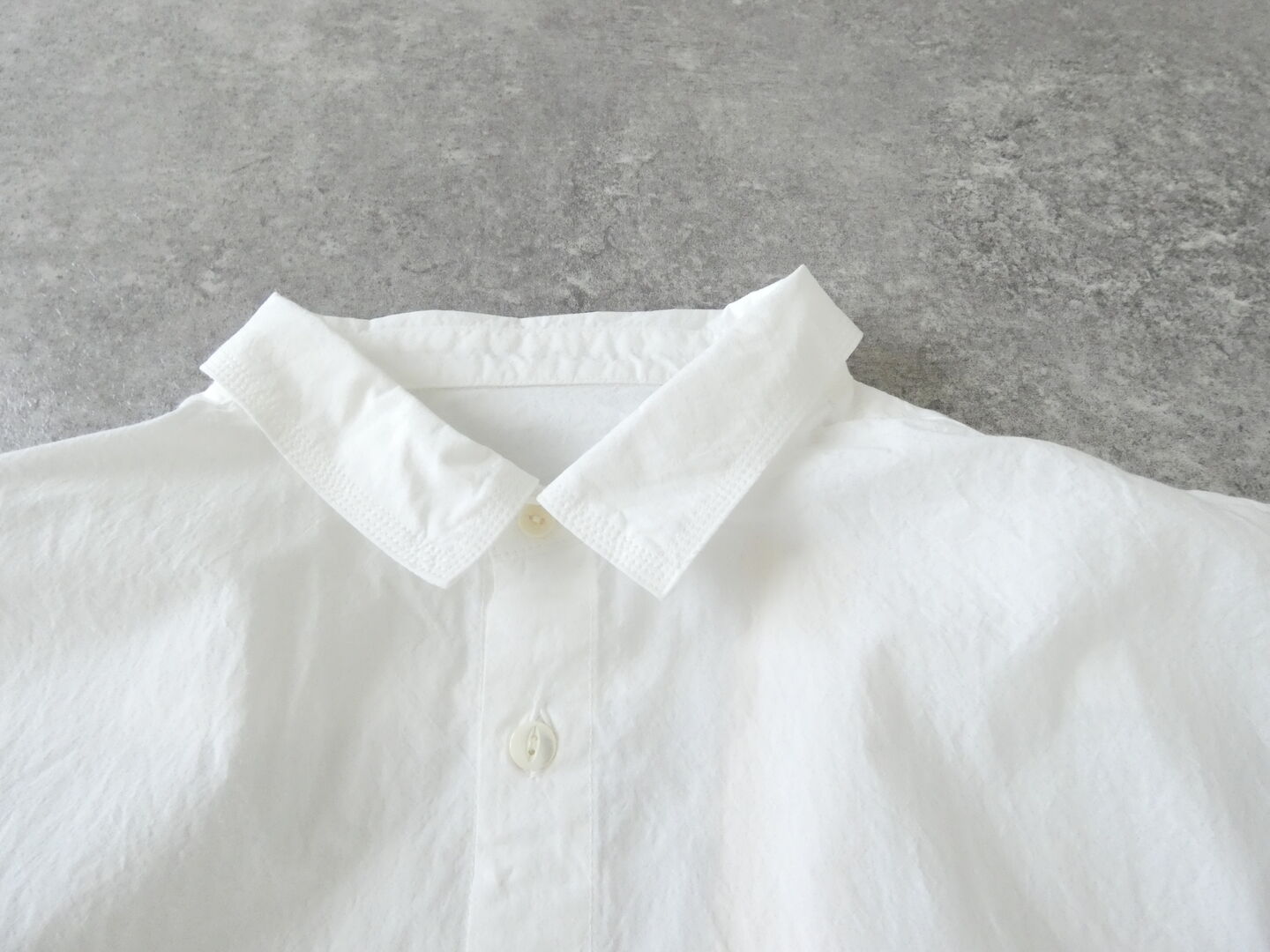 快晴堂(かいせいどう) 初夏の木漏れ日にゆれるシャツ 風をはらむ、7分袖ロングシャツの商品画像22