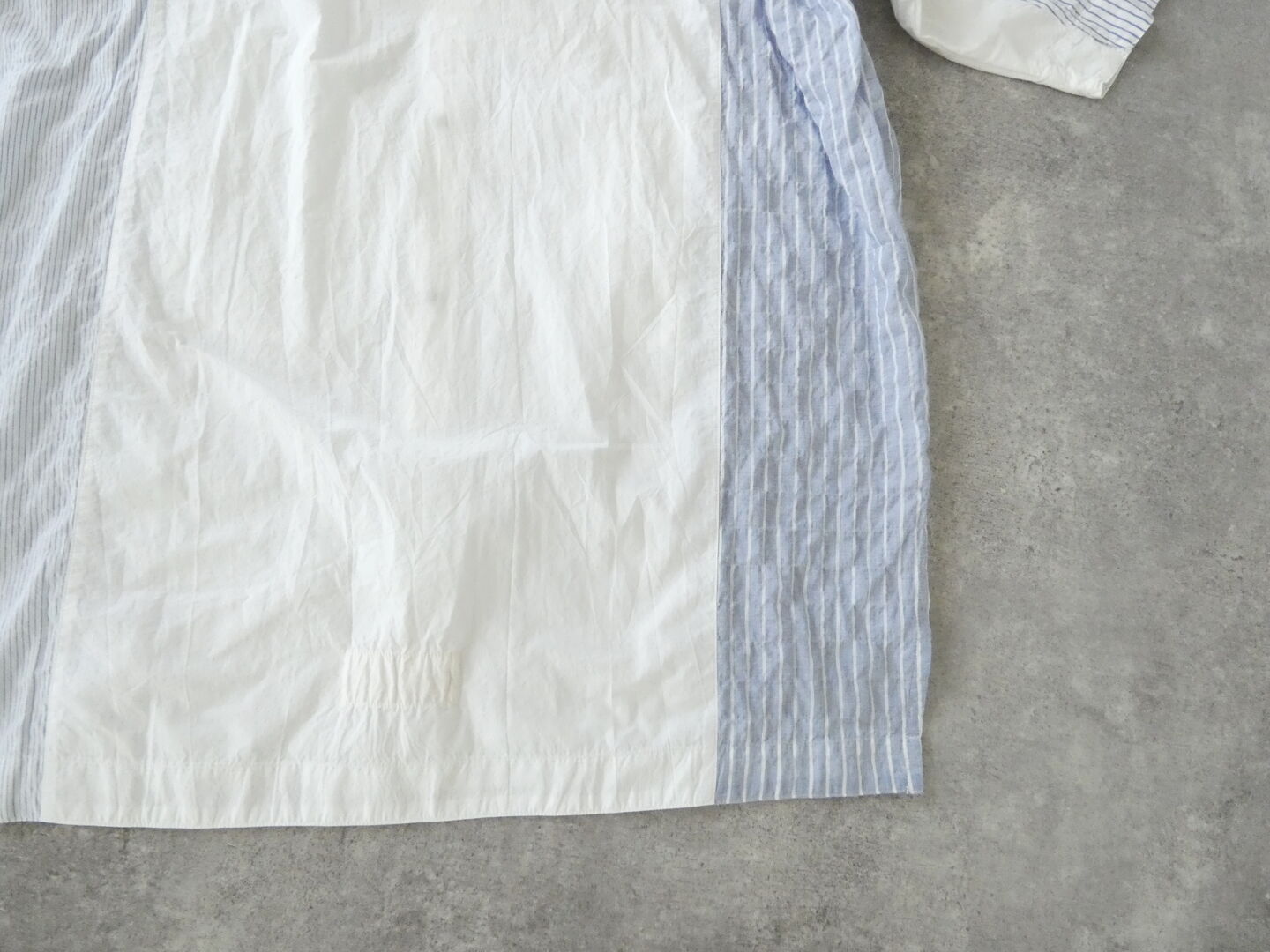 快晴堂(かいせいどう) 初夏の木漏れ日にゆれるシャツ 風をはらむ、7分袖ロングシャツの商品画像30