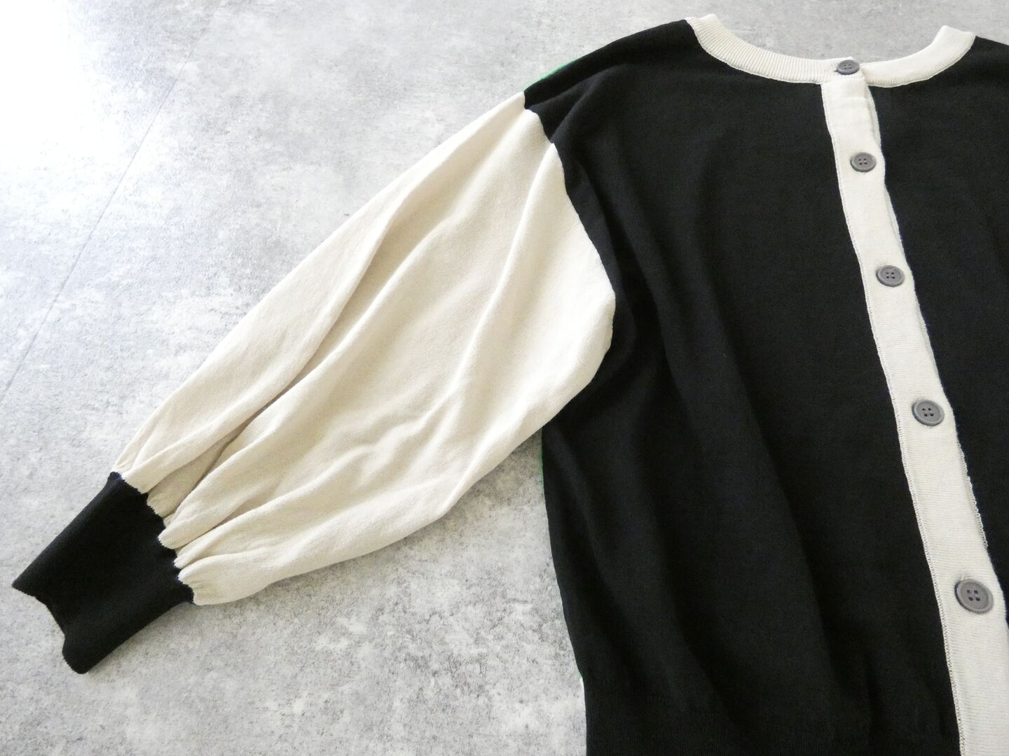 mao made(マオメイド) 2WAY配色パフスリーブカーディガンの商品画像22