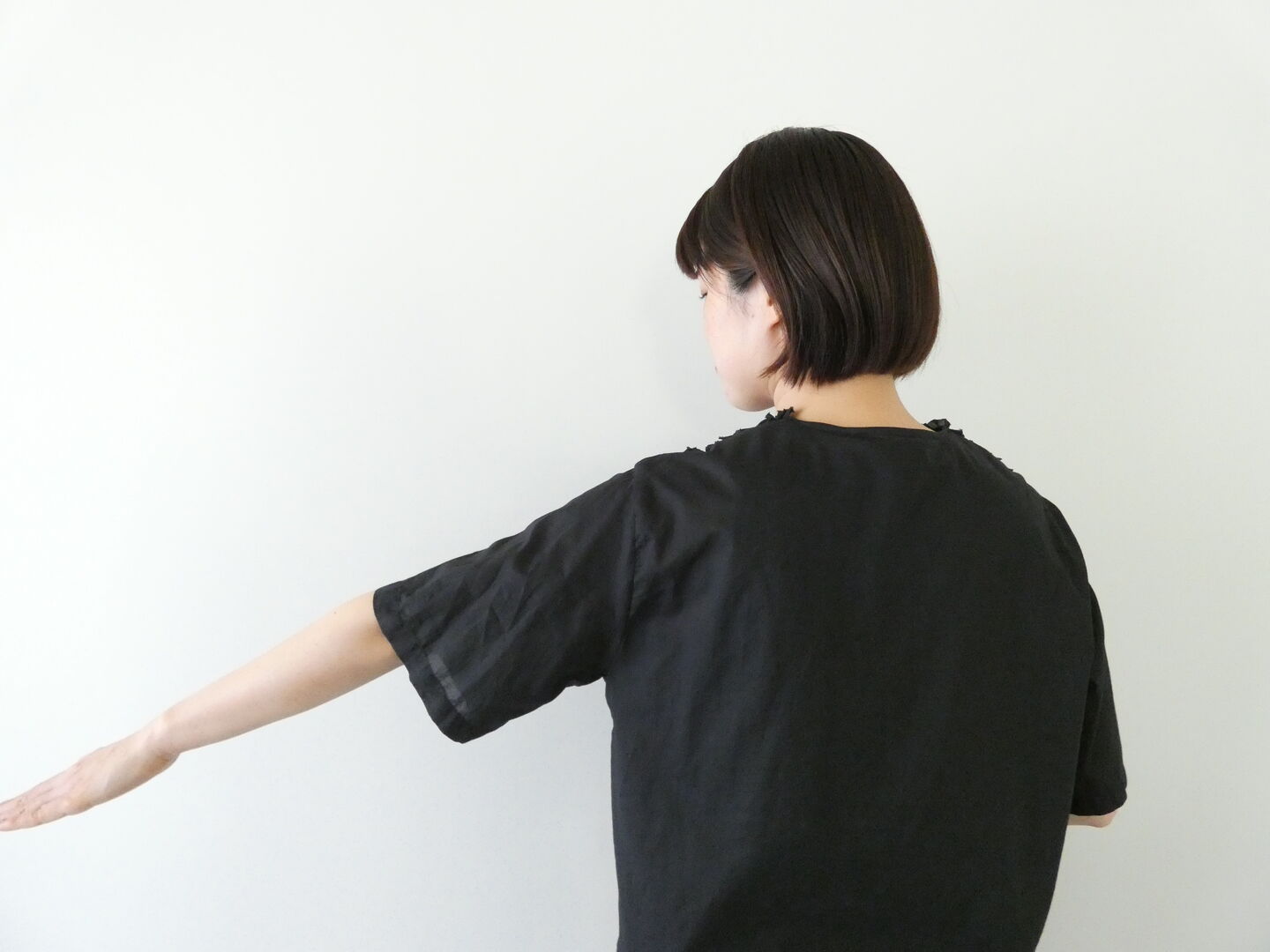 mizuiro ind(ミズイロインド) フリルデザインネックシャツの商品画像8