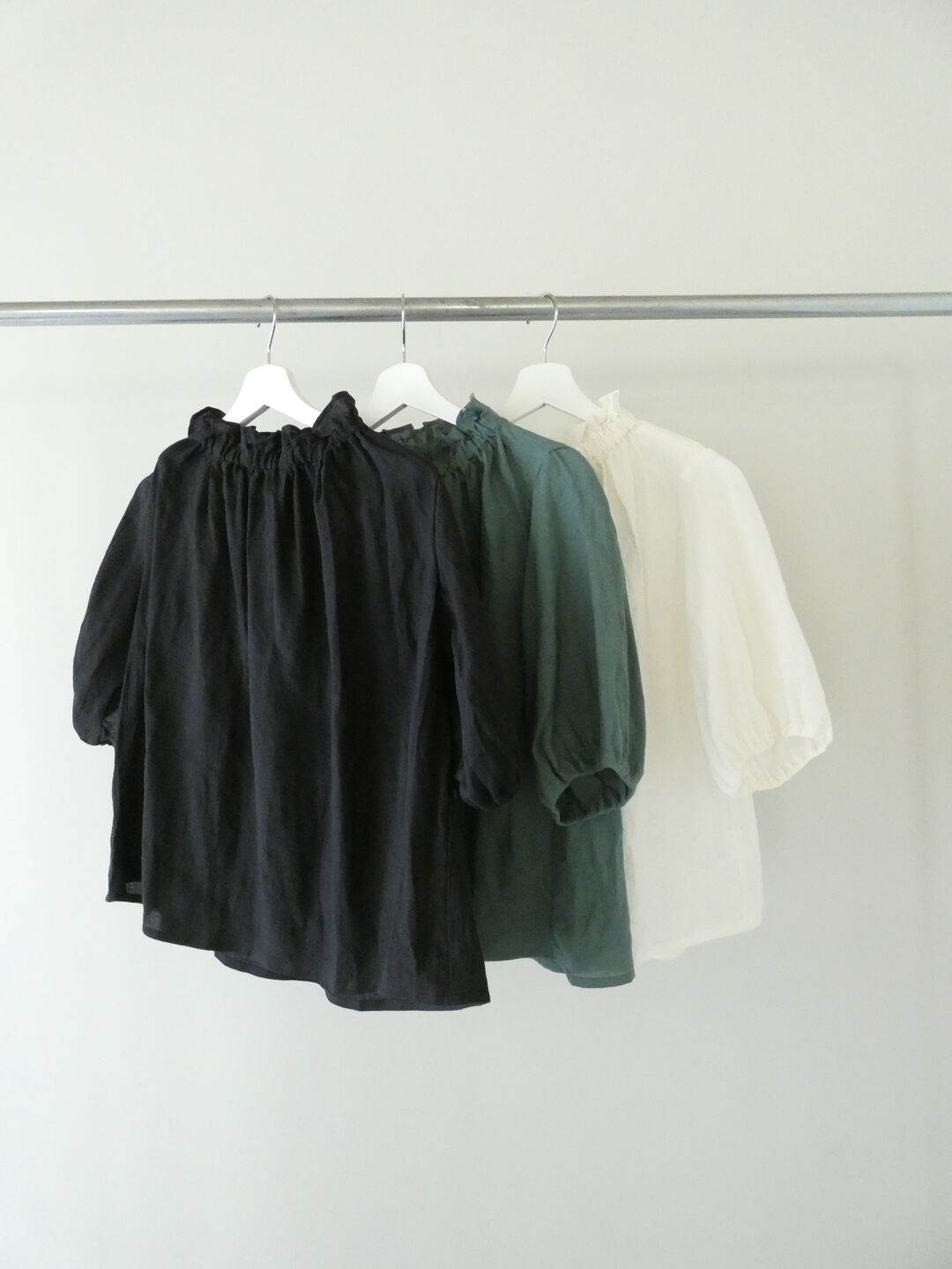 SSC 60リネンゴム通し衿ギャザーフレア6分袖ブラウスの商品画像10