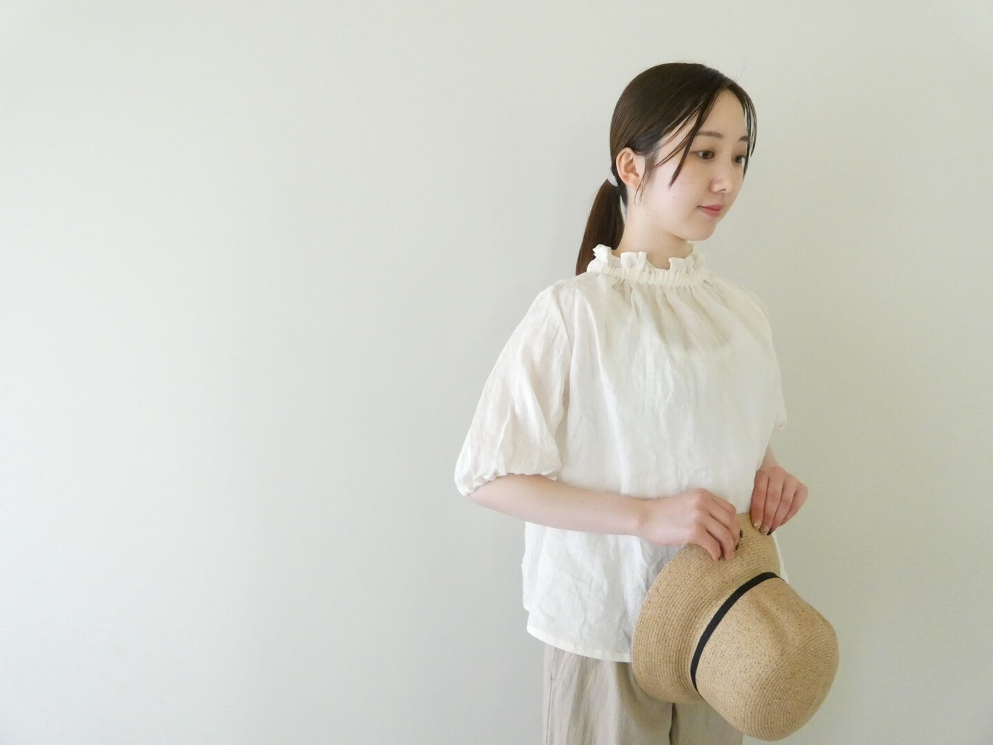 SSC 60リネンゴム通し衿ギャザーフレア6分袖ブラウスの商品画像2