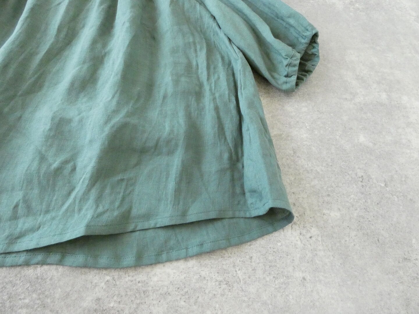 SSC 60リネンゴム通し衿ギャザーフレア6分袖ブラウスの商品画像46