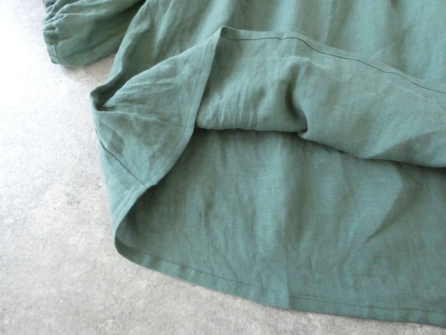 SSC 60リネンゴム通し衿ギャザーフレア6分袖ブラウスの商品画像47