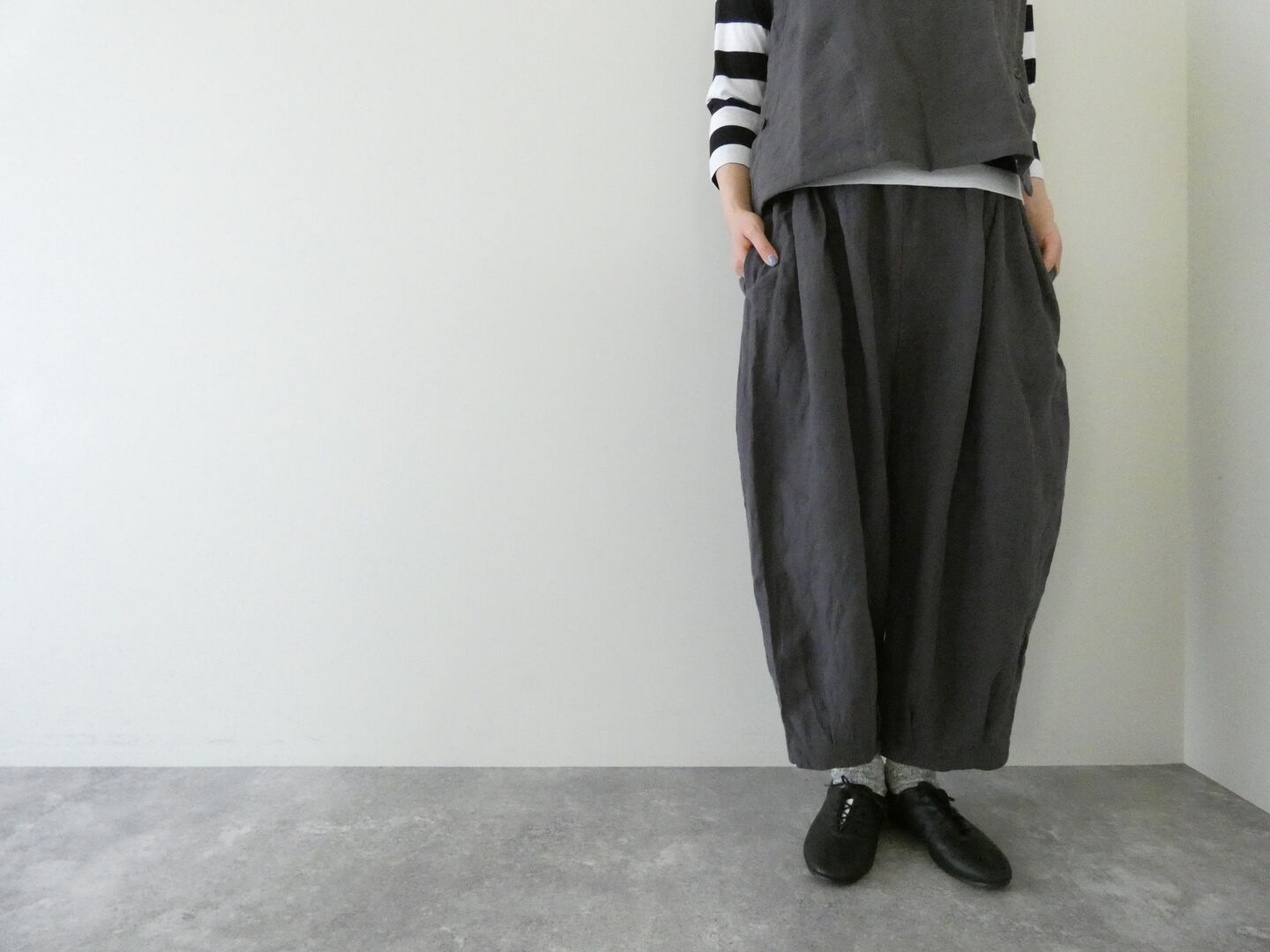 tumugu(ツムグ) リネンキャンバスパンツの商品画像2