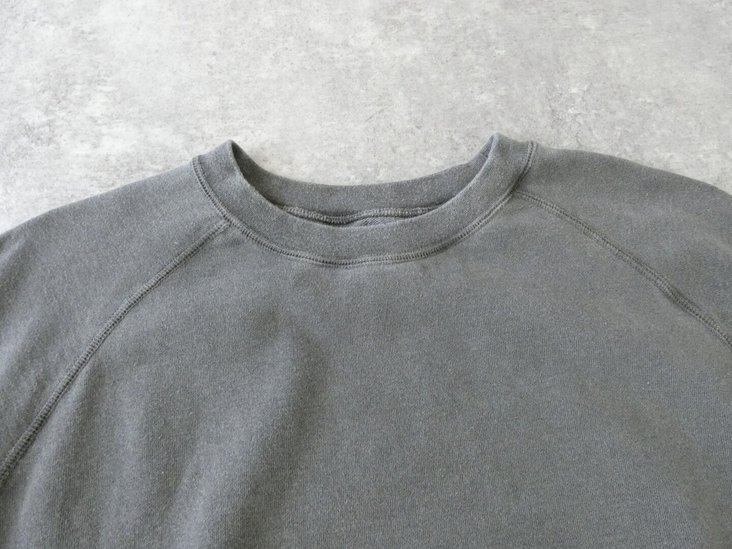 Veritecoeur(ヴェリテクール) Pigment dyeing ピグメントダイミニ裏毛プルオーバーの商品画像18