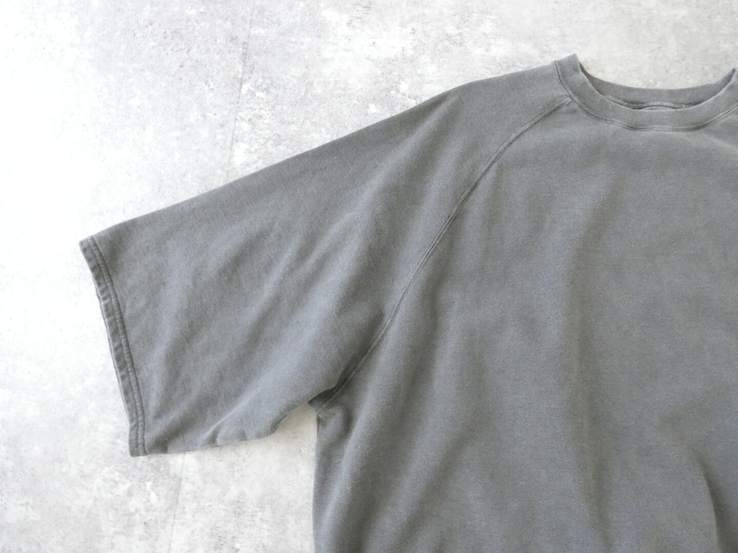 Veritecoeur(ヴェリテクール) Pigment dyeing ピグメントダイミニ裏毛プルオーバーの商品画像19