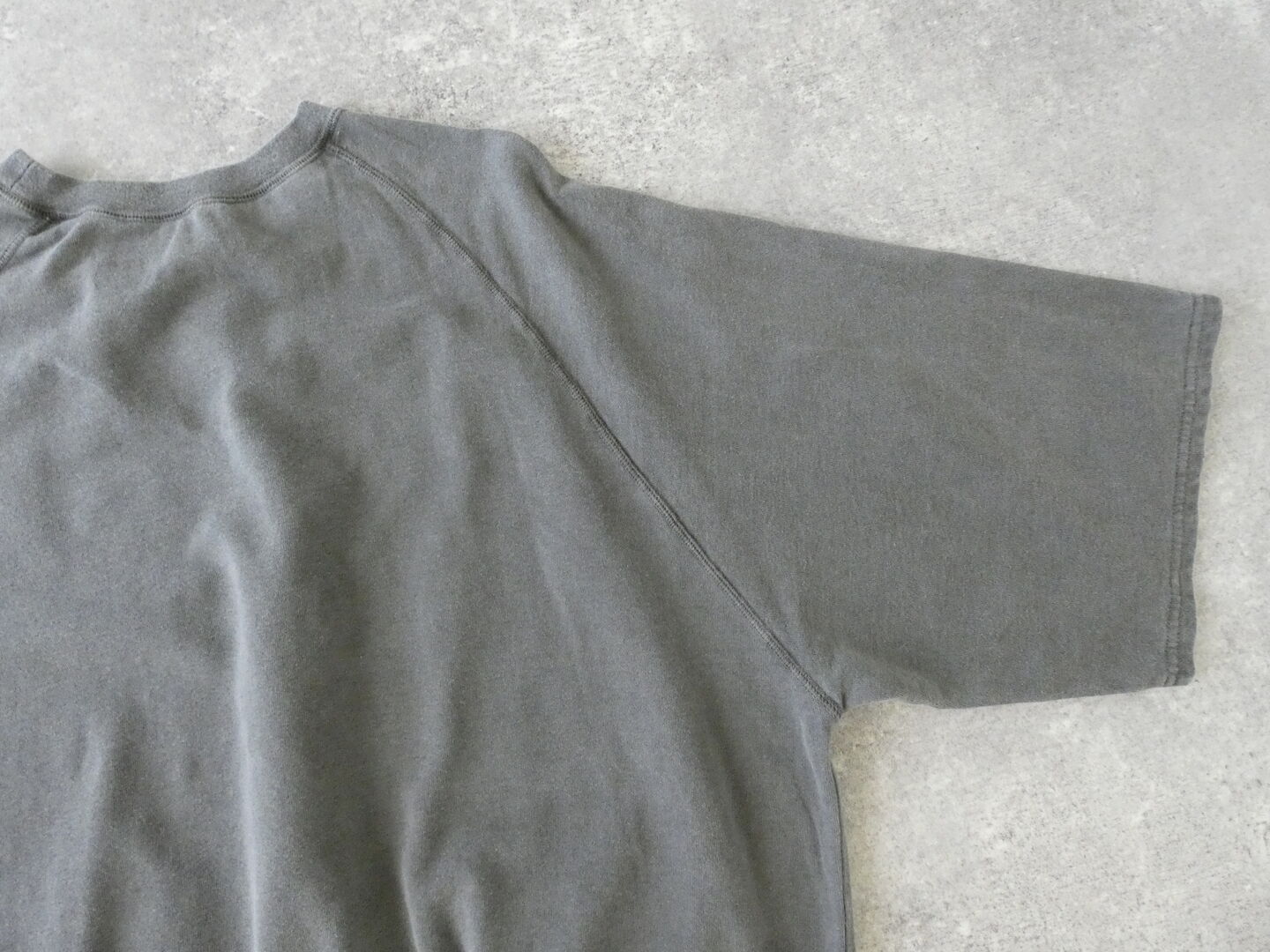 Veritecoeur(ヴェリテクール) Pigment dyeing ピグメントダイミニ裏毛プルオーバーの商品画像25