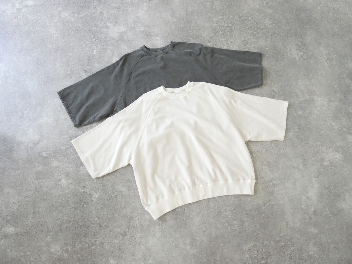 Veritecoeur(ヴェリテクール) Pigment dyeing ピグメントダイミニ裏毛プルオーバーの商品画像3