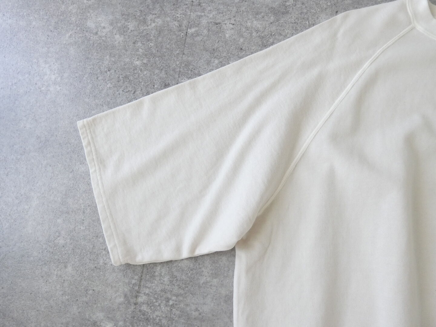 Veritecoeur(ヴェリテクール) Pigment dyeing ピグメントダイミニ裏毛プルオーバーの商品画像31