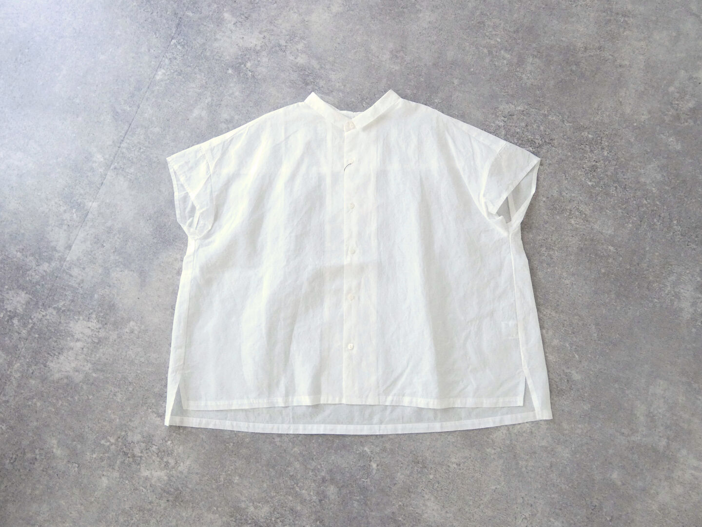 OUVERT(ウーヴェル) オーガニックリップダイハードチビ衿ドロップシャツの商品画像3