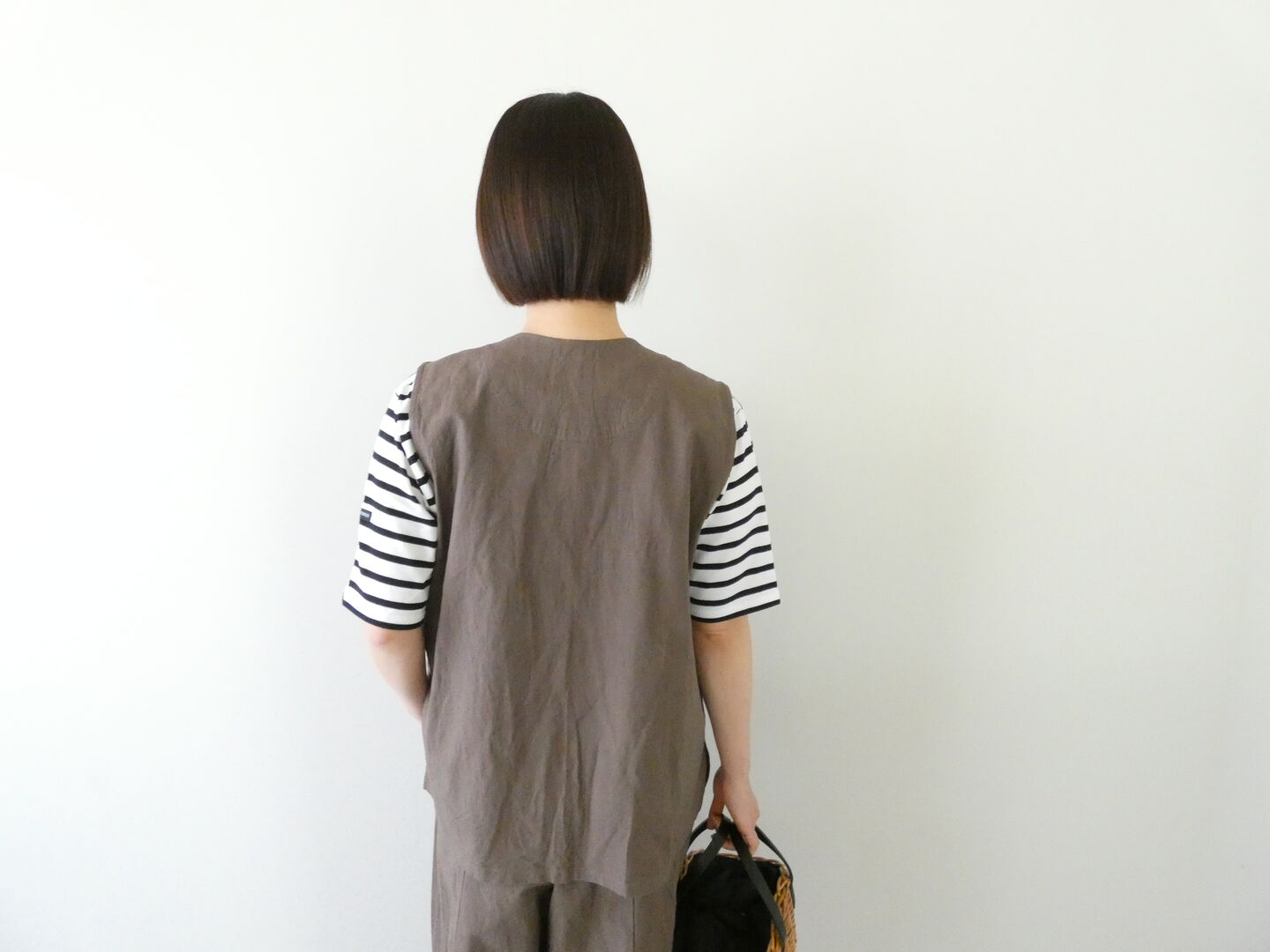 ina(イナ) リネンコットンキャンバスパッチポケットベストの商品画像4