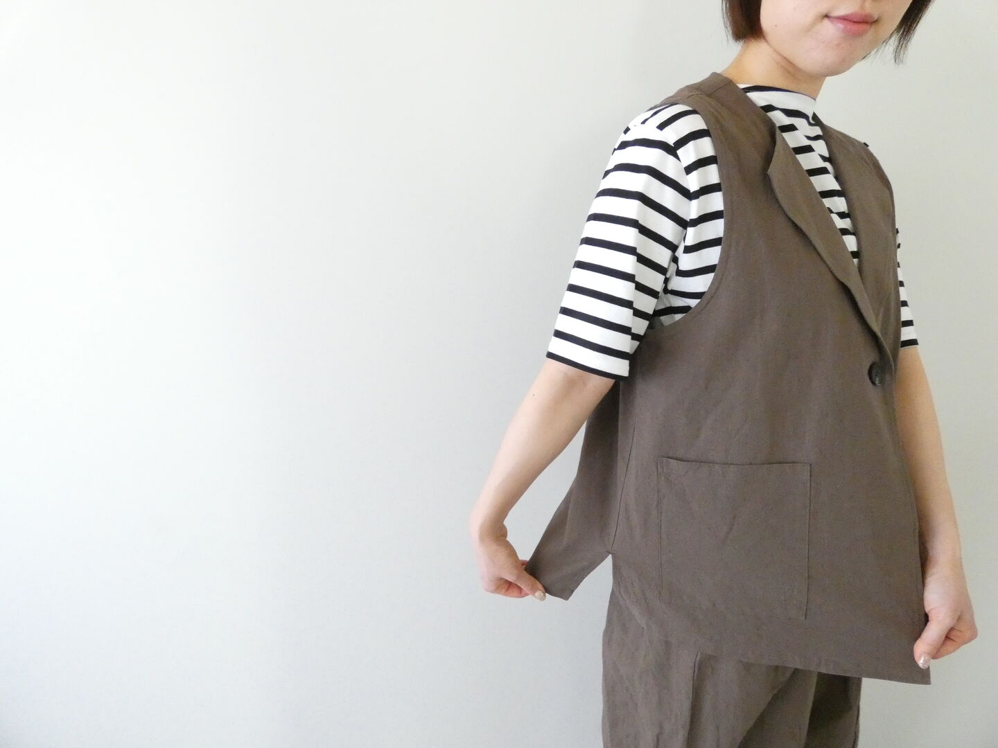 ina(イナ) リネンコットンキャンバスパッチポケットベストの商品画像6