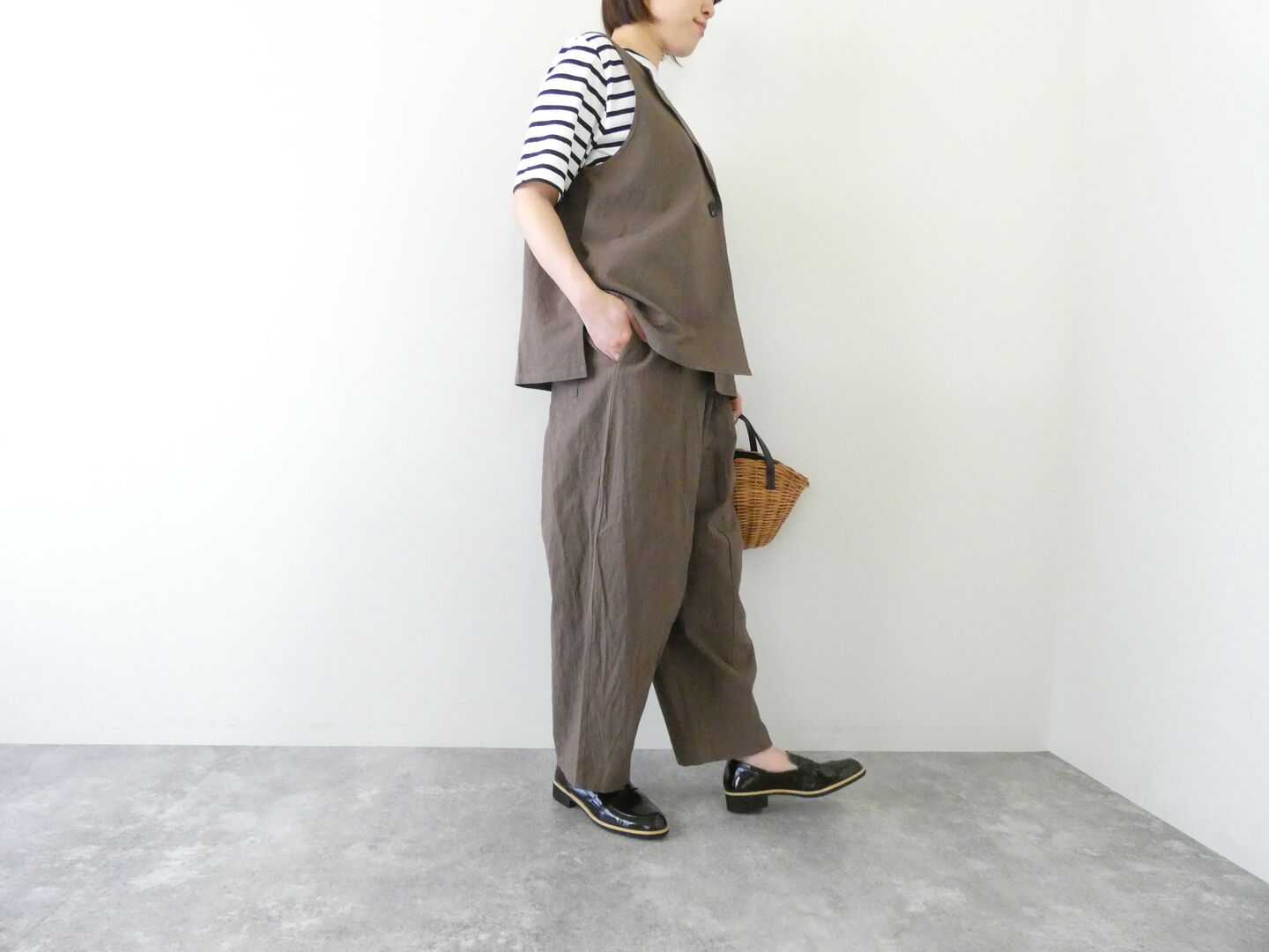 ina(イナ) リネンコットンキャンバスパッチポケットベストの商品画像7